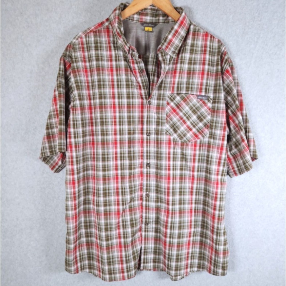 Eddie Bauer Travex Shirt Men's Size XL Red Olive Green Plaid Short Sleeve Button